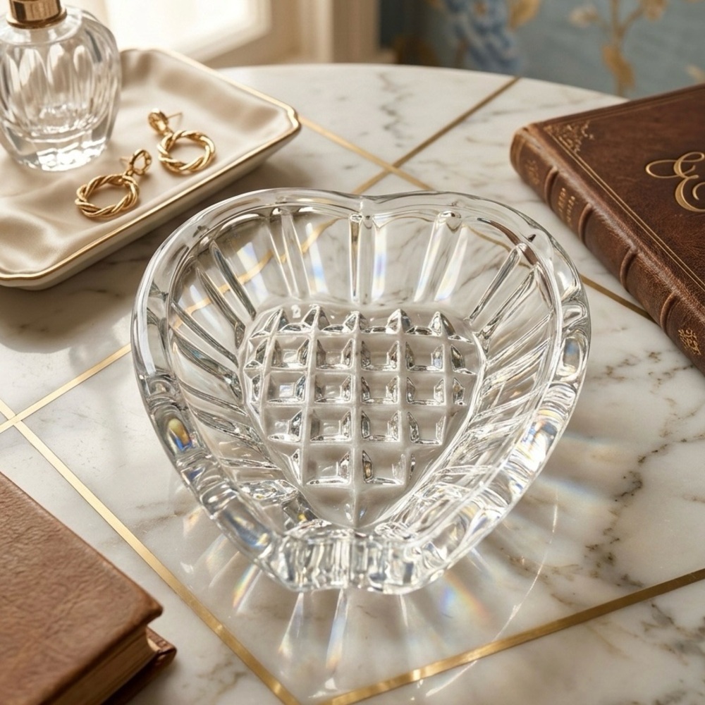 Antique Crystal Heart-Shaped Crystal Trinket Holder 🤍🤍